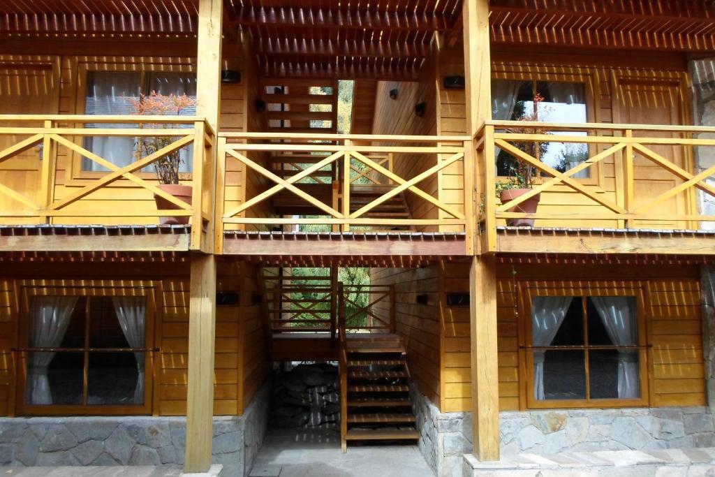 Apart Hotel Robles Del Sur Сан-Мартин-де-лос-Андес Экстерьер фото